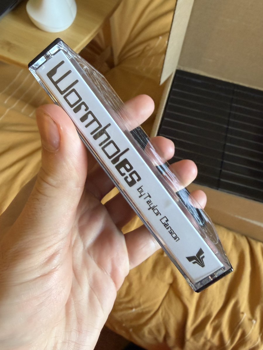 Taylor! 🦊🎀 tweet media