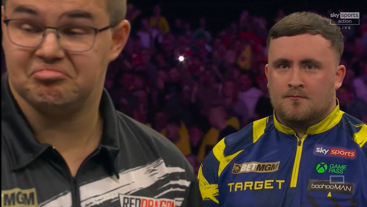 Live Darts tweet media