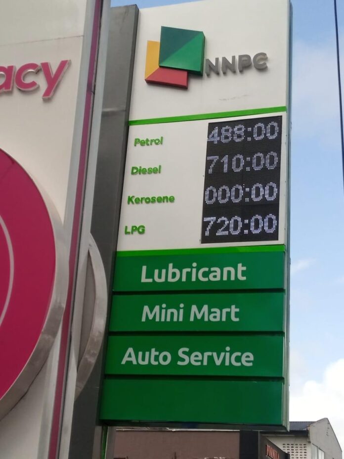 Sophieeee tweet media