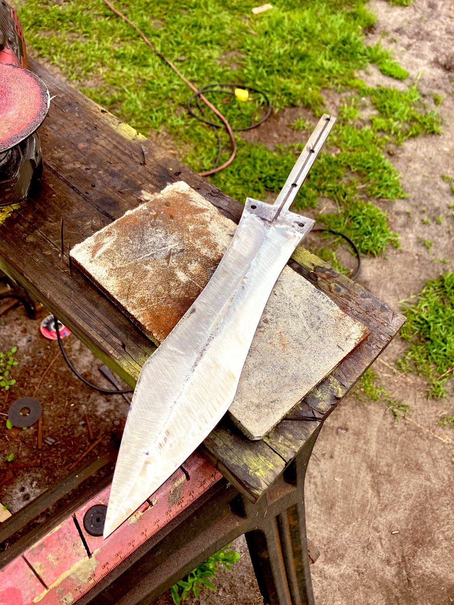 TheBlademaker tweet media