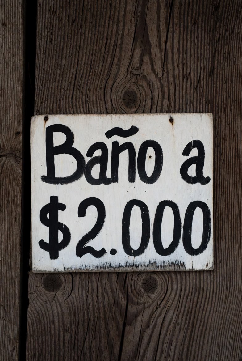 AntiSantos tweet media