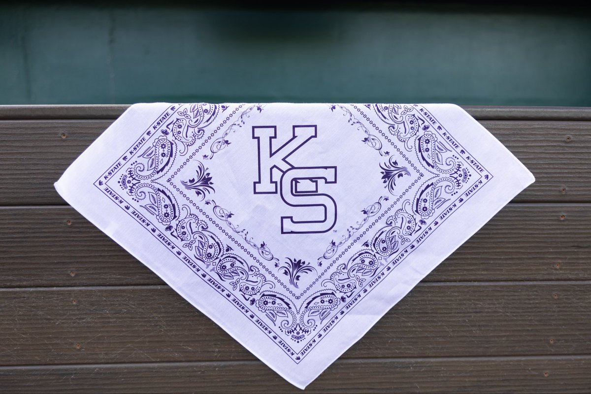 KState_Students's tweet photo. Another weekend at home🏠

Your @KStateBSB team is in Tointon all weekend long, as they take on TCU!

Friday- Tointon 500🏎️⚾️ at 6pm! The first 500 fans get a K-State checkered flag!
Saturday- Country Night🤠🌾 at 4pm! The first 200 students get a K-State Bandana!
Sunday- 1pm https://t.co/vfczFR6d6i