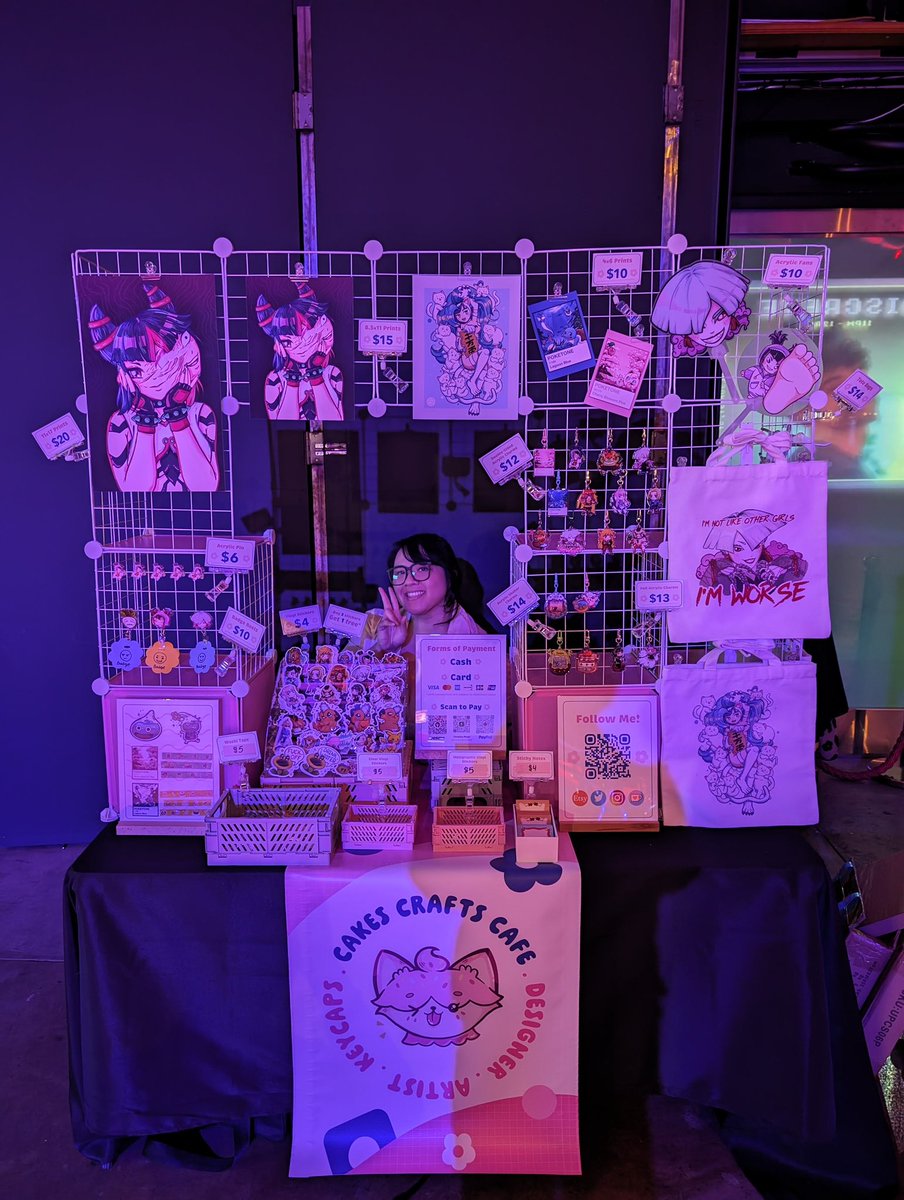 cakestina tweet media