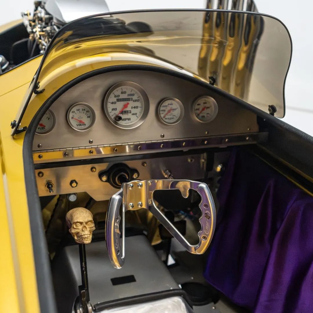 Bring a Trailer tweet media