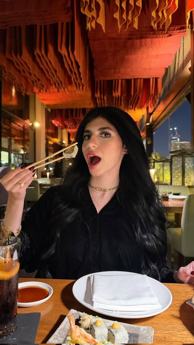 مشاهير✨ tweet media