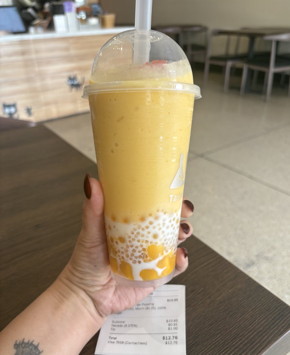 Dani Divinity 🩵 tweet media