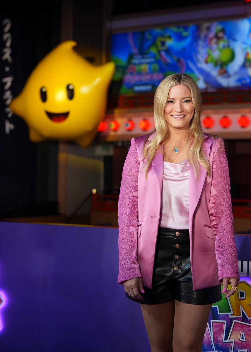 iJustine tweet media