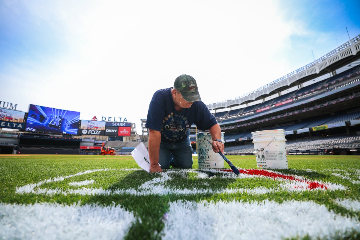 Yankee Stadium tweet media
