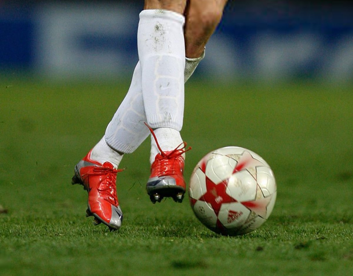 n e e d y tweet media