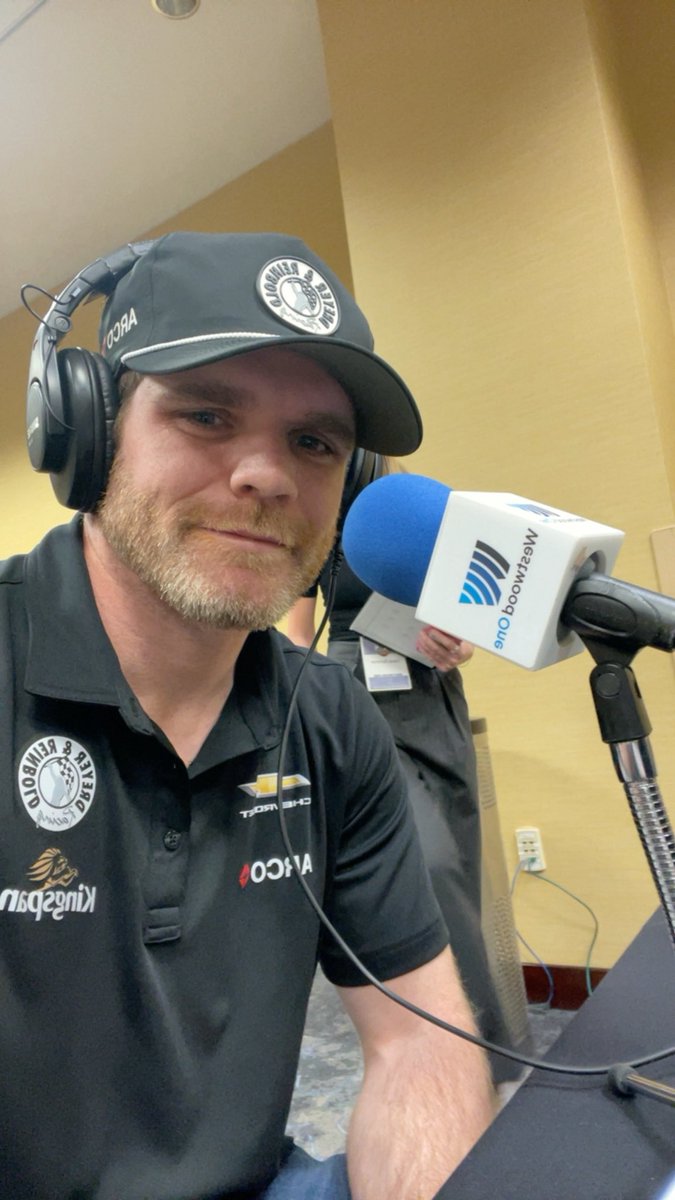 ConorDaly22's tweet image. Took a trip down @MFinalFour radio row this morning to spread the good word of the #indy500! Found one of my favorite @AmazingRaceCBS competitors @joeyjaws 😂