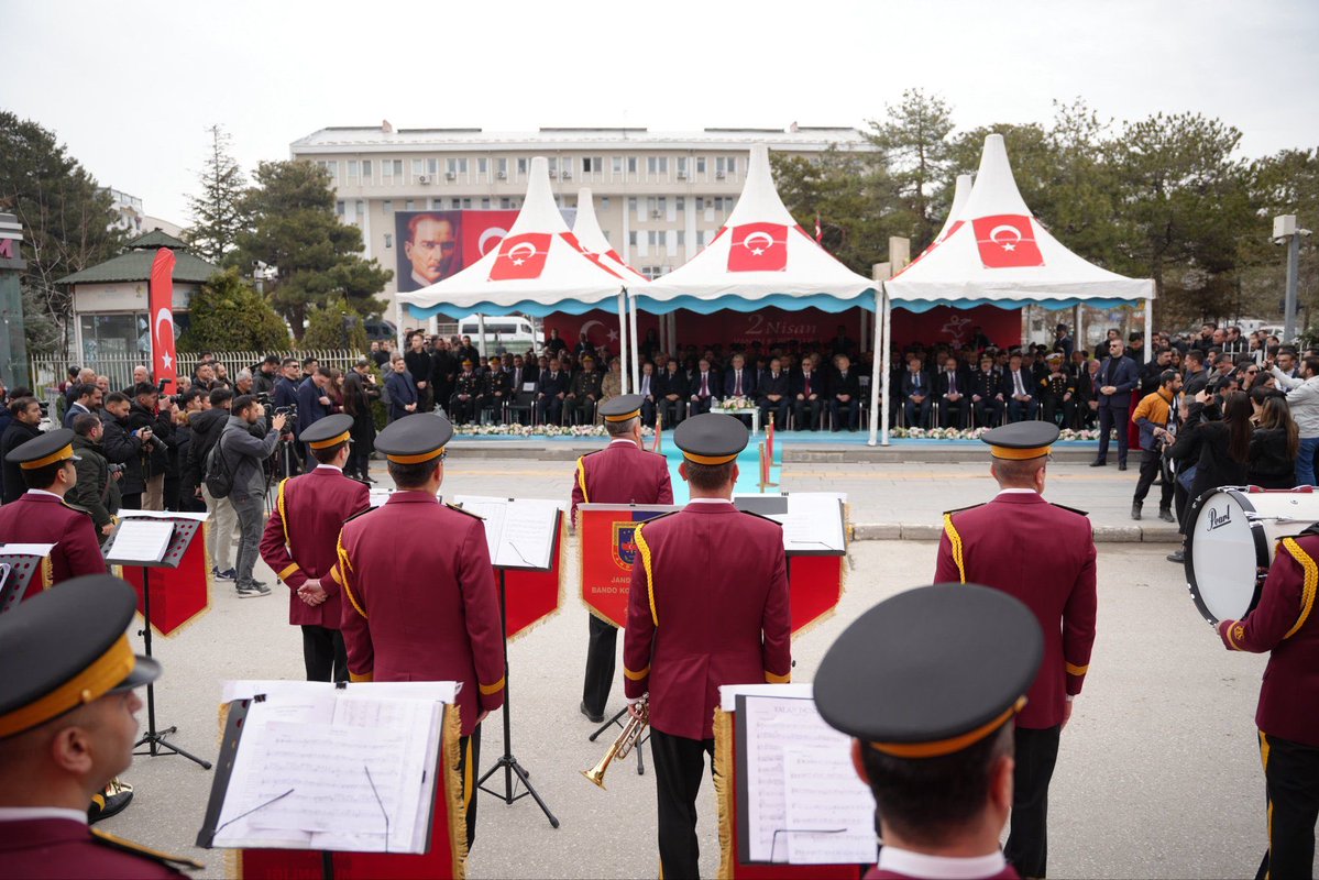 Burhan Kayatürk tweet media