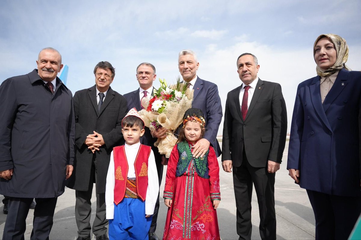 Burhan Kayatürk tweet media