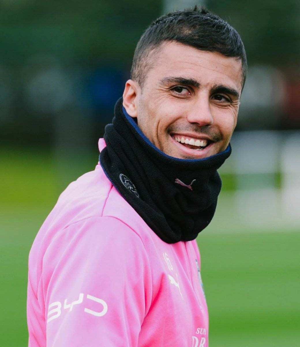 عمرو tweet media