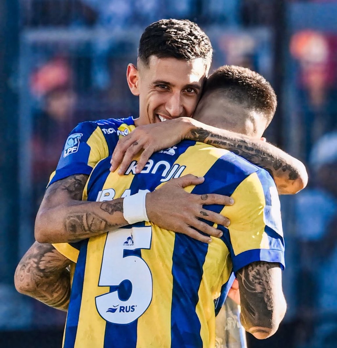 ube🇺🇦 +22 tweet media