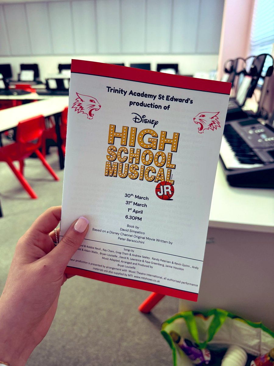TASEMusic's tweet photo. What better way to end this term than 4 performances of High School Musical Jr 🏀🎤 so proud of our students for their hard work and dedication, feeling very lucky to support and nurture such talented individuals ❤️ https://t.co/CVwO3k1P1s