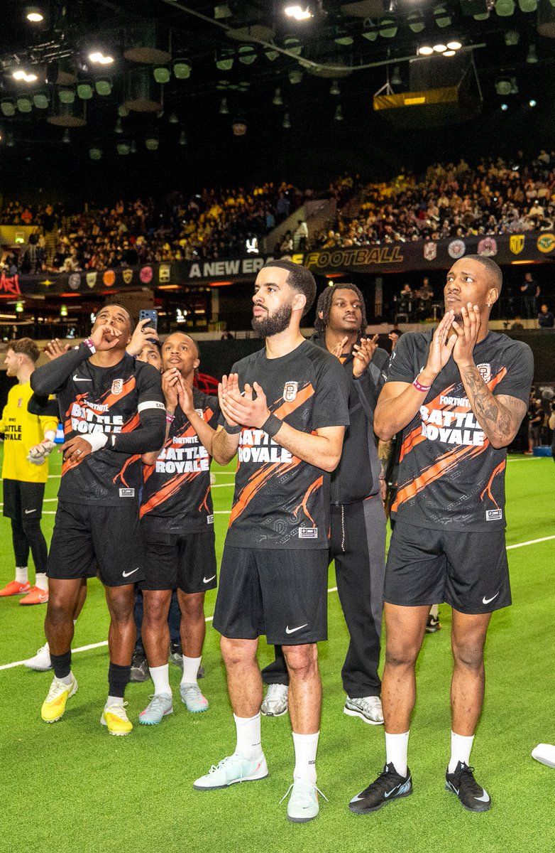 haniberchiche's tweet photo. Hanging With Wolves 🐺🧡 3for3! ✍🏽 https://t.co/ZCRgLaAlgm