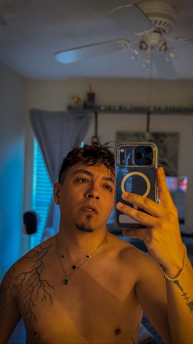 Mmjd94's tweet photo. Solo atrévete 🔥 
#men #sexboy https://t.co/ECdBOKkICB
