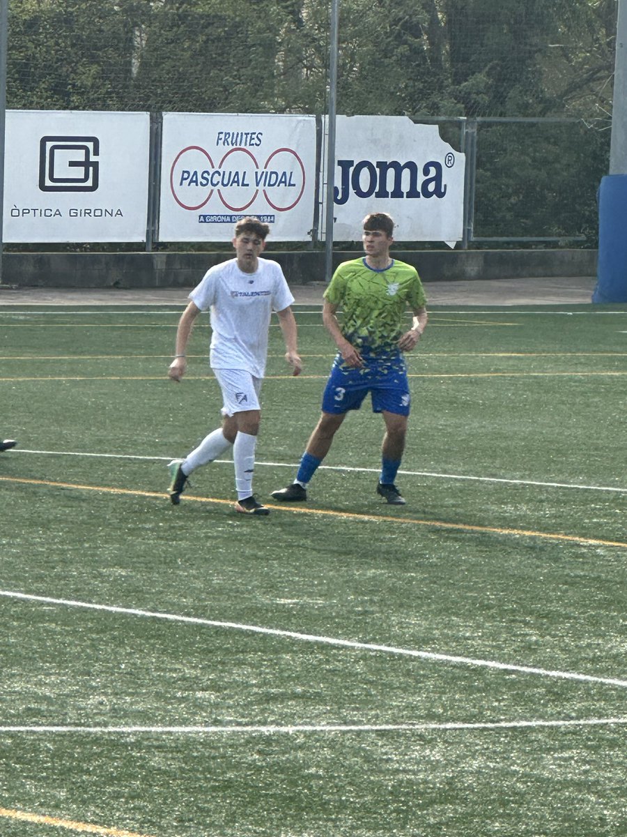 AnthonyPiech's tweet photo. Match 3 – EA vs. Acatec (Spain) Went down 2 early but never quit. The team battled all the way back and put 3 on the board to punch our ticket out of group stage and into the playoffs. Stay tuned. https://t.co/hTfzv5Ztwg