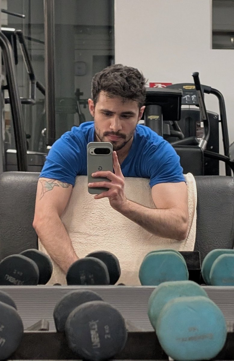 sempre molto io tweet media