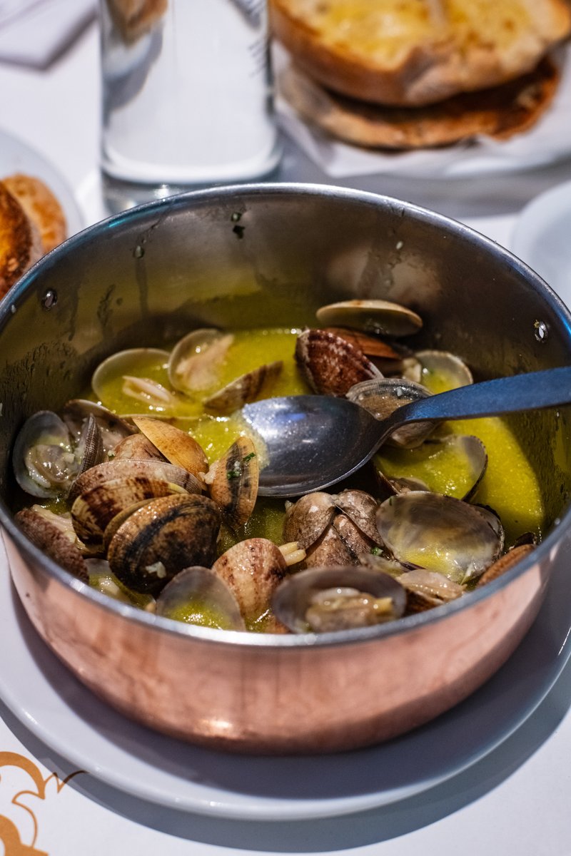 alentejo_1970's tweet image. #Lisbon Restaurants You’ll Actually Want to Try Seafood! 🇵🇹
. Cervejaria Ramiro
. Baía do Peixe
. Cervejaria Liberdade