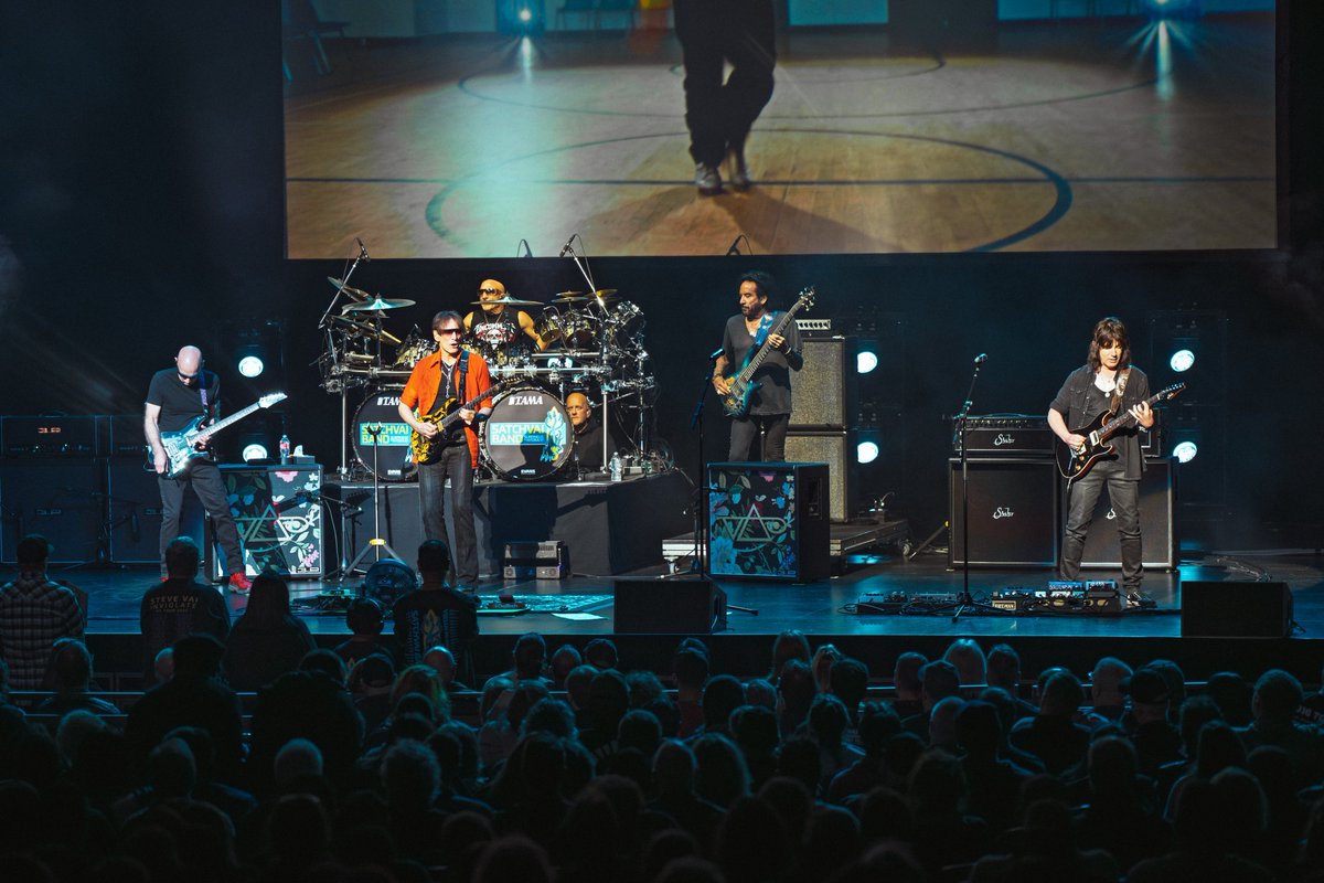 Joe Satriani tweet media