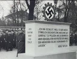 LukKrita ☭⃠ tweet media