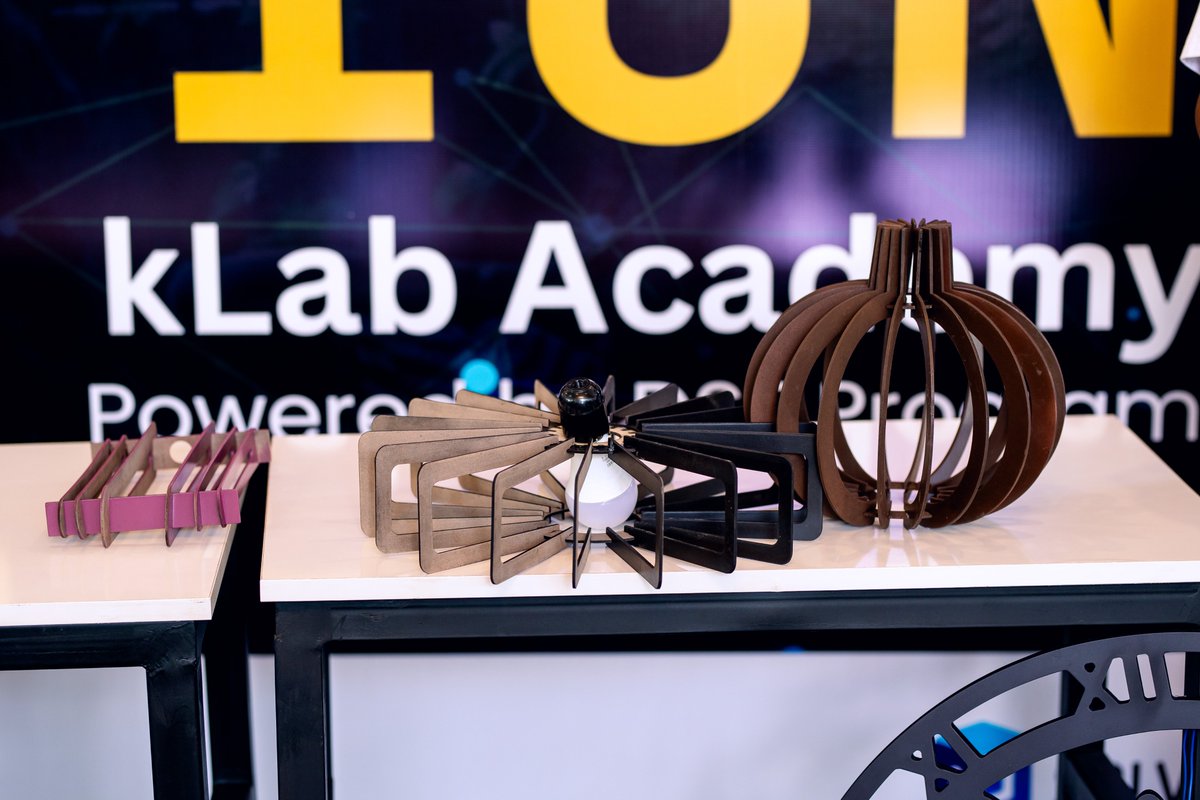klabrw's tweet photo. @DOTRwanda @MastercardFdn @SOLVIT_AFRICA @igirerwanda @RwandaICT @Rwanda_Edu Our Digital Fabrication graduates presented innovative projects, turning ideas into tangible solutions using modern fabrication tools and creative design.
#DSEProgram
#DigitalFabrication #Innovation #kLabAcademy https://t.co/QyReKmttPE