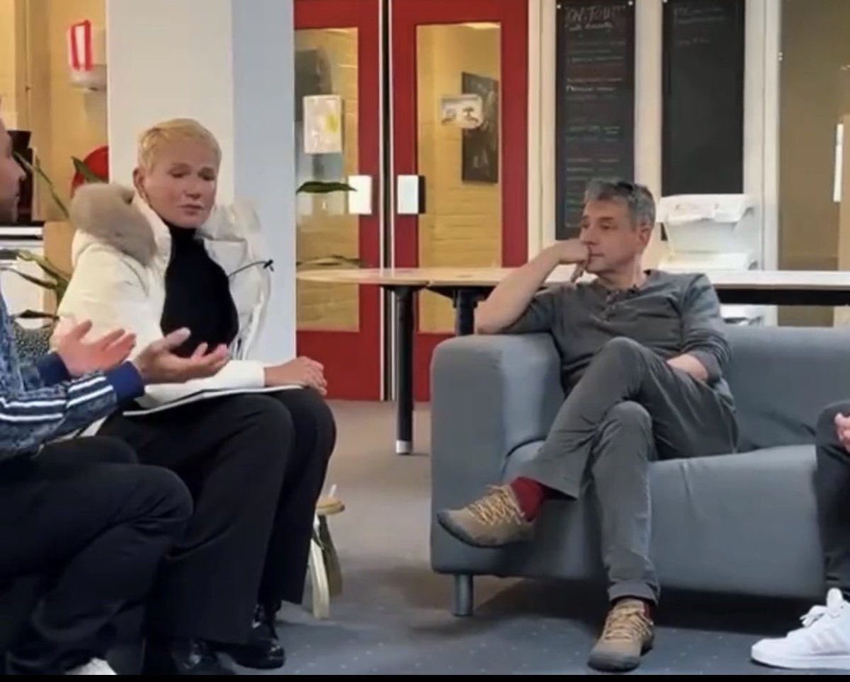 Xuxa Access tweet media