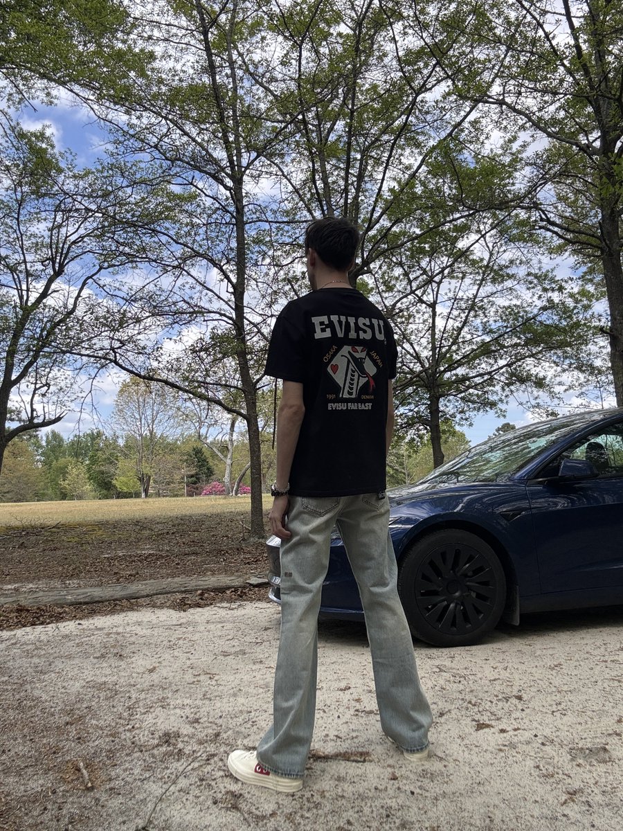 negative tweet media