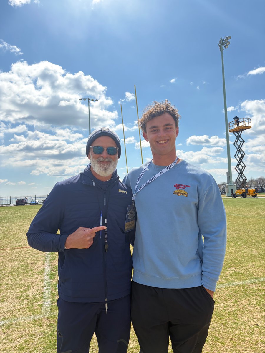 dukecarpenter00's tweet photo. Loved my time in Annapolis and getting to see the United States Naval Academy last week. Super pumped to receive an offer from Navy! @TGSFootball @NavyFB @CoachIvinJasper https://t.co/dGC64yIoc1