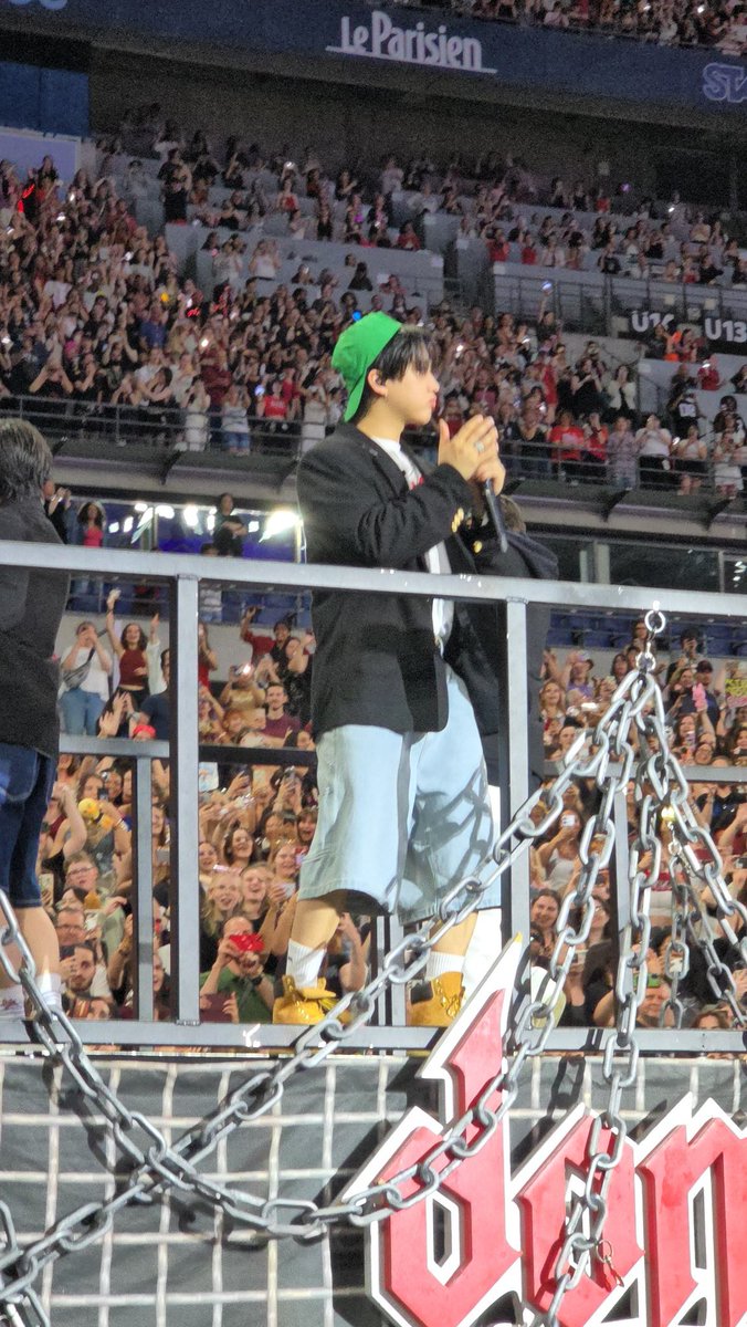 triz ⚢ tweet media