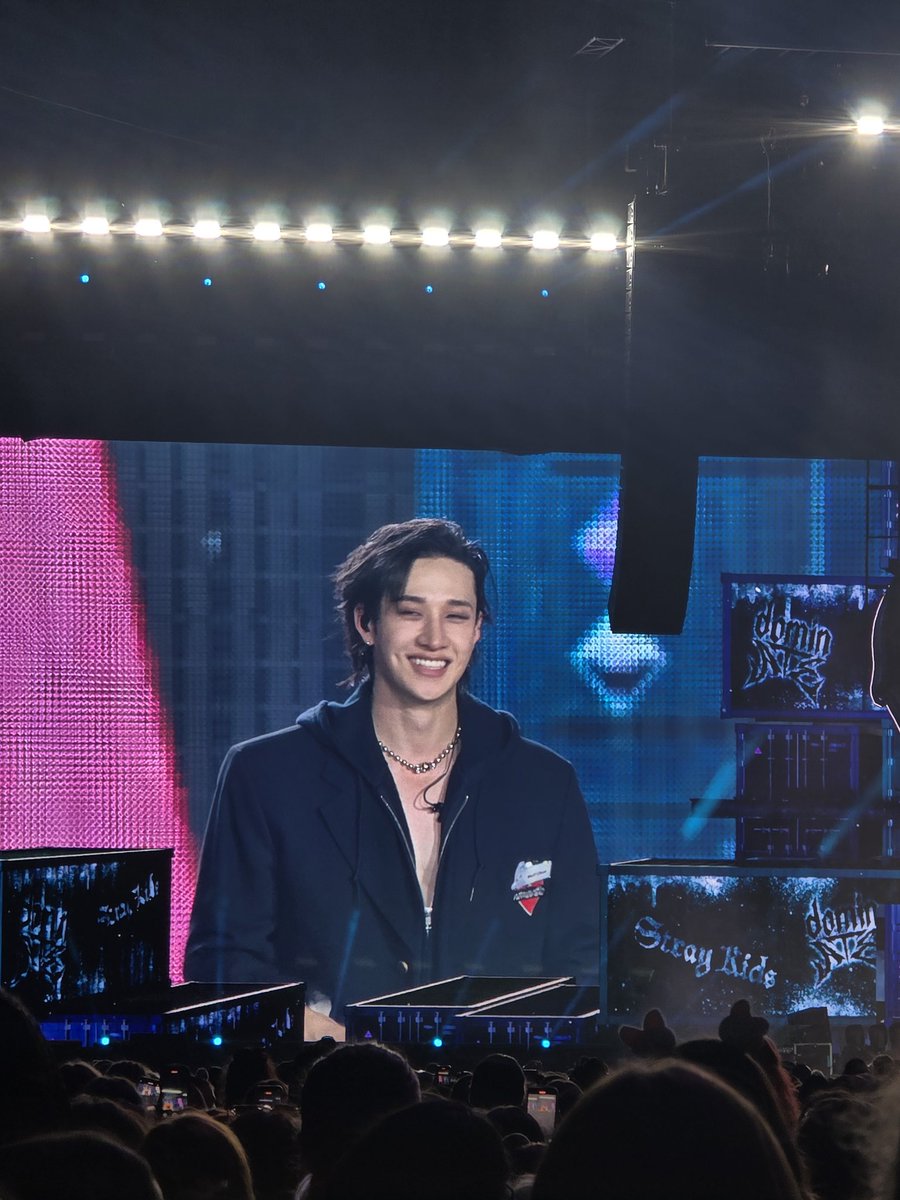 triz ⚢ tweet media