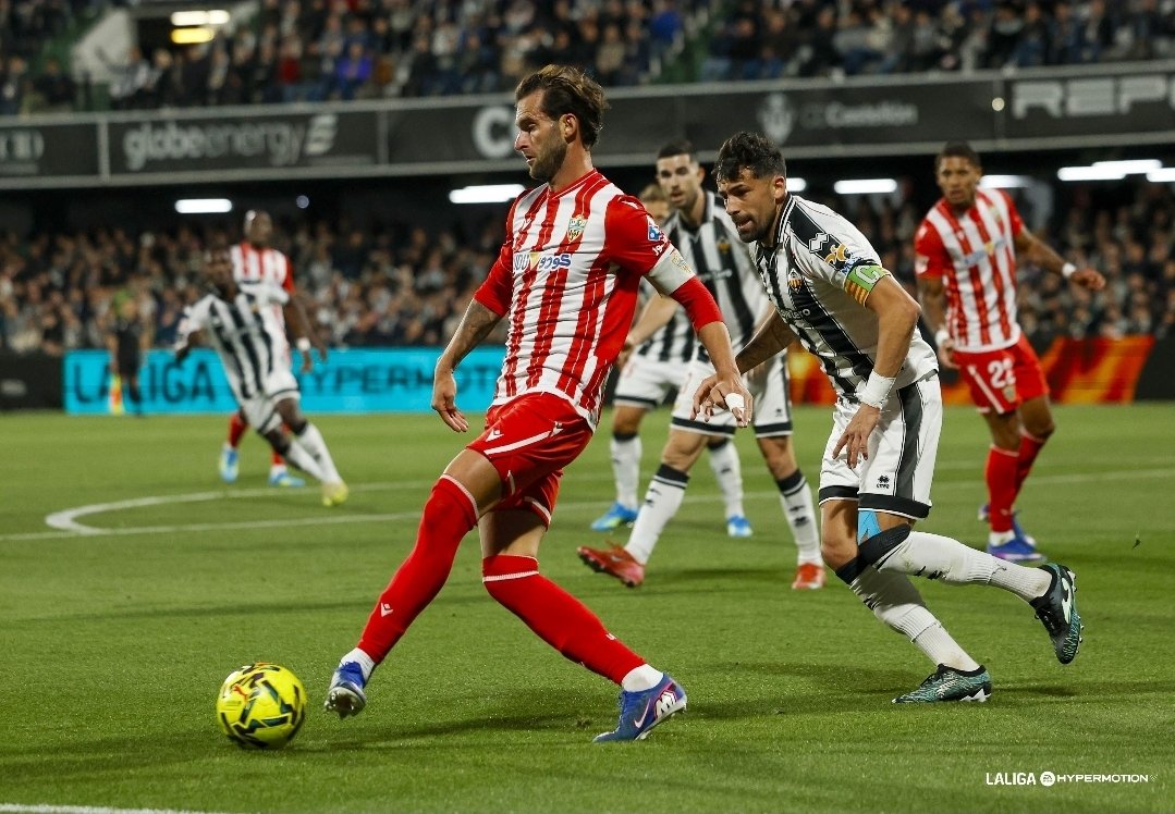 El Desmarque tweet media