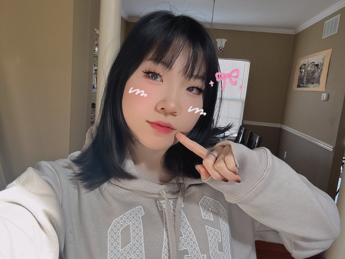 ꒰ა ⋆ cel ⋆ ໒꒱ tweet media