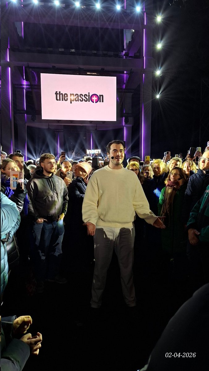 JELLE WAS HIER 💚🤍 tweet media