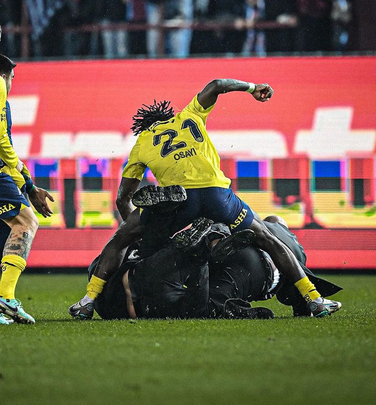 𝐌𝐀𝐑𝐂𝐈̇𝐎 tweet media