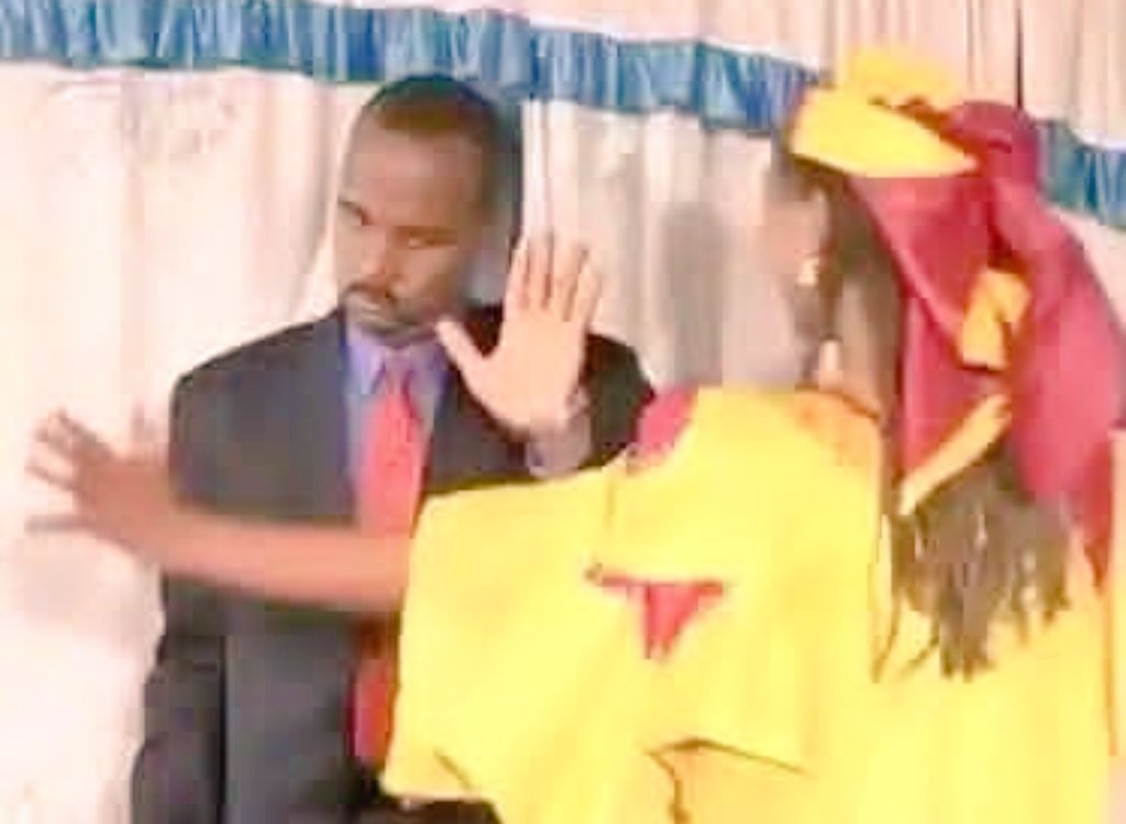 Realistic tweet media