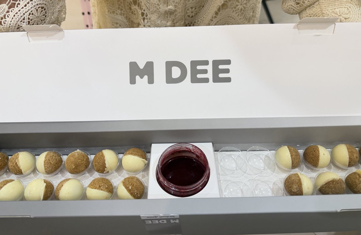 شـوق التـميمي tweet media