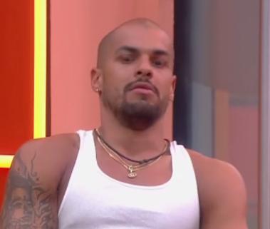 Lucia🇪🇸✈️✈️✨🦖💄🍷🎬#ruscar tweet media