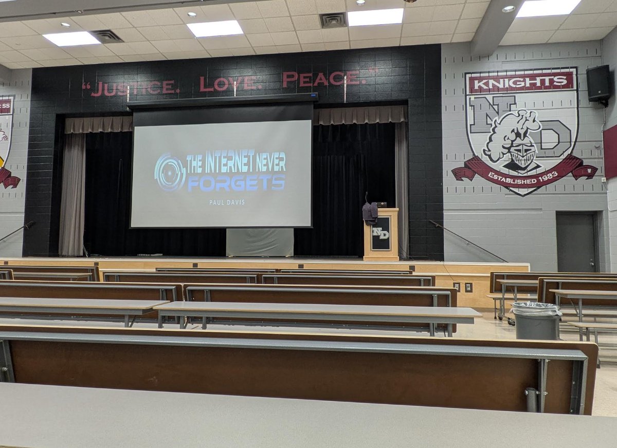 Pᴀᴜʟ Dᴀᴠɪs #ᴏɴʟɪɴᴇsᴀғᴇᴛʏ #privacy tweet media