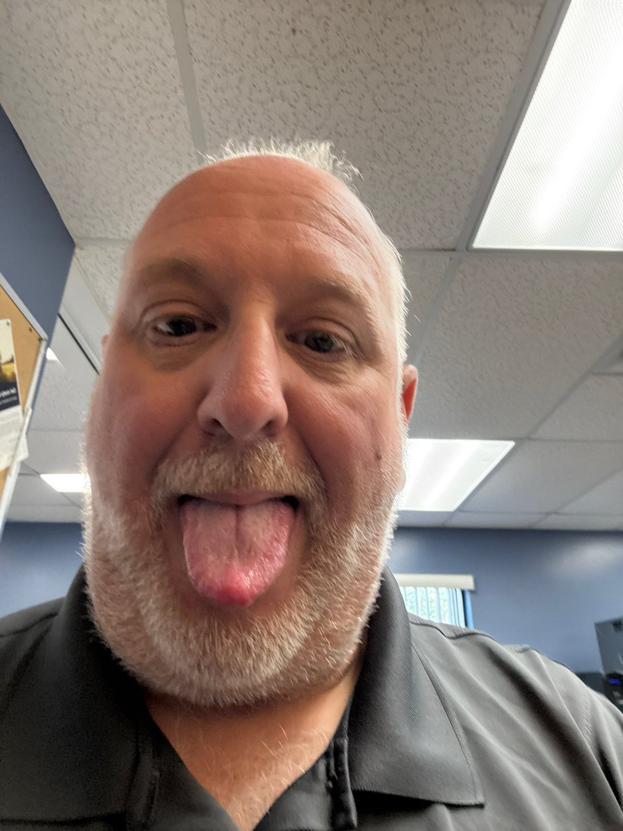 holes❤️ tweet media