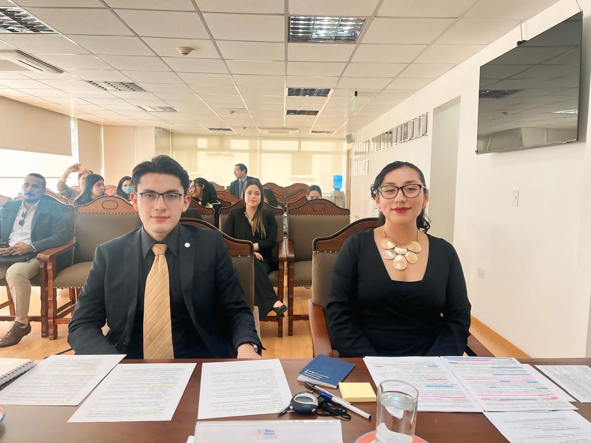 jurisprudenciaUCE tweet media