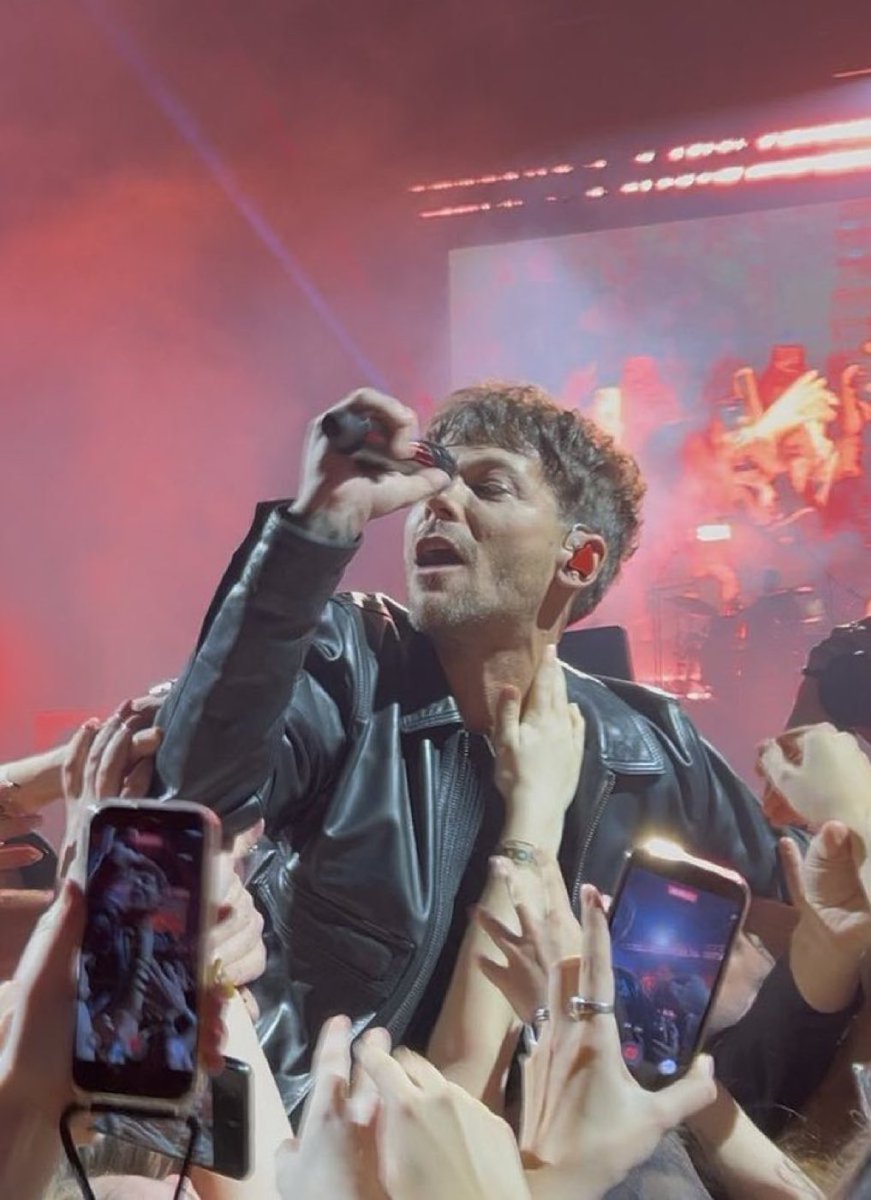 Louis Tomlinson Updates tweet media