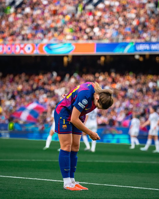 Melisa R tweet media