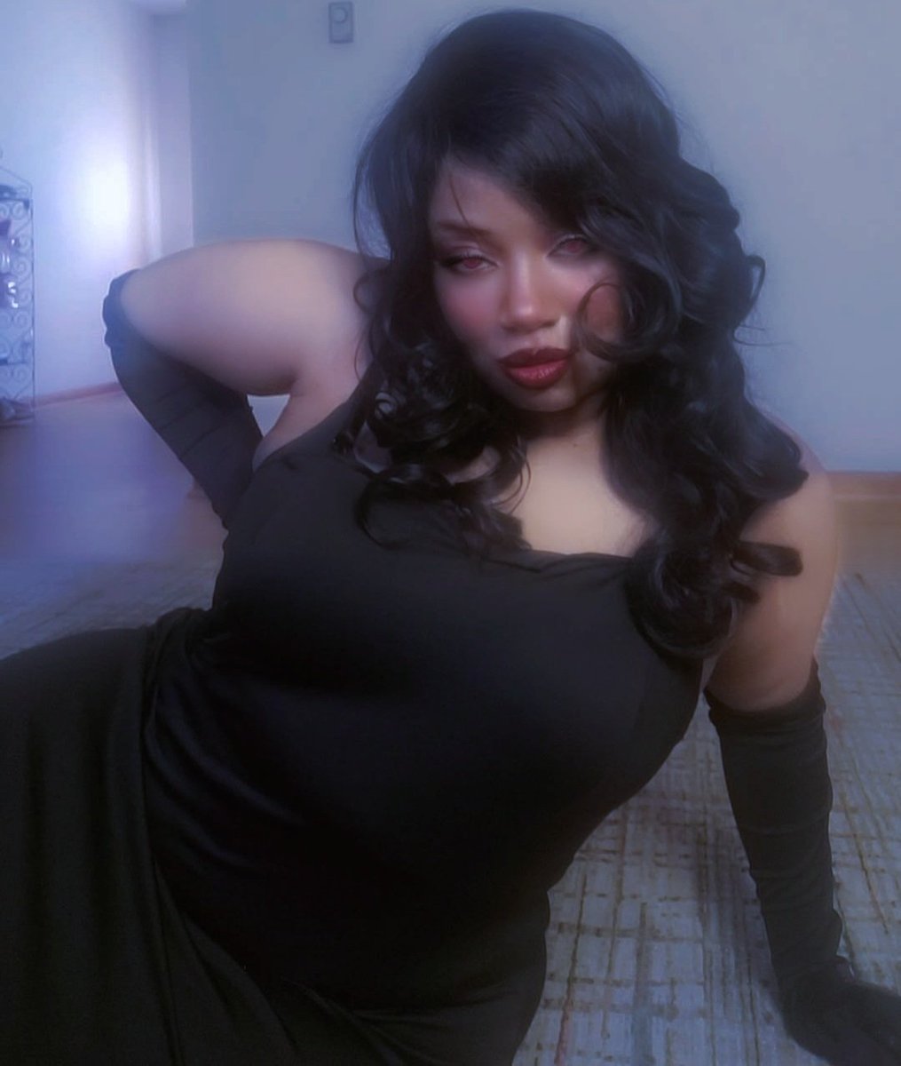 Bia w/ a bob♥️💋 RE9 tweet media