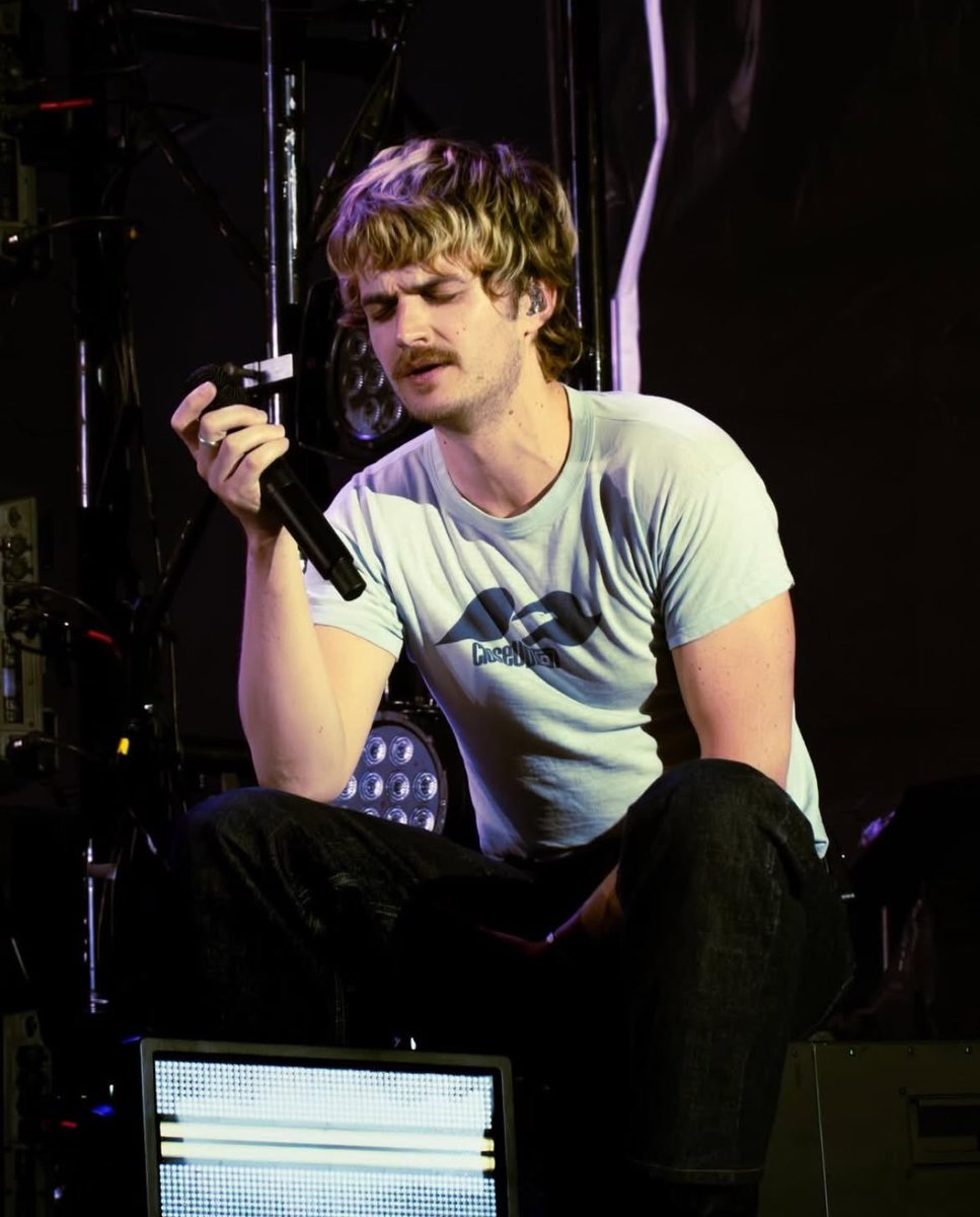 𝘷𝘪𝘤𝘵𝘰𝘳𝘪𝘢💋 tweet media