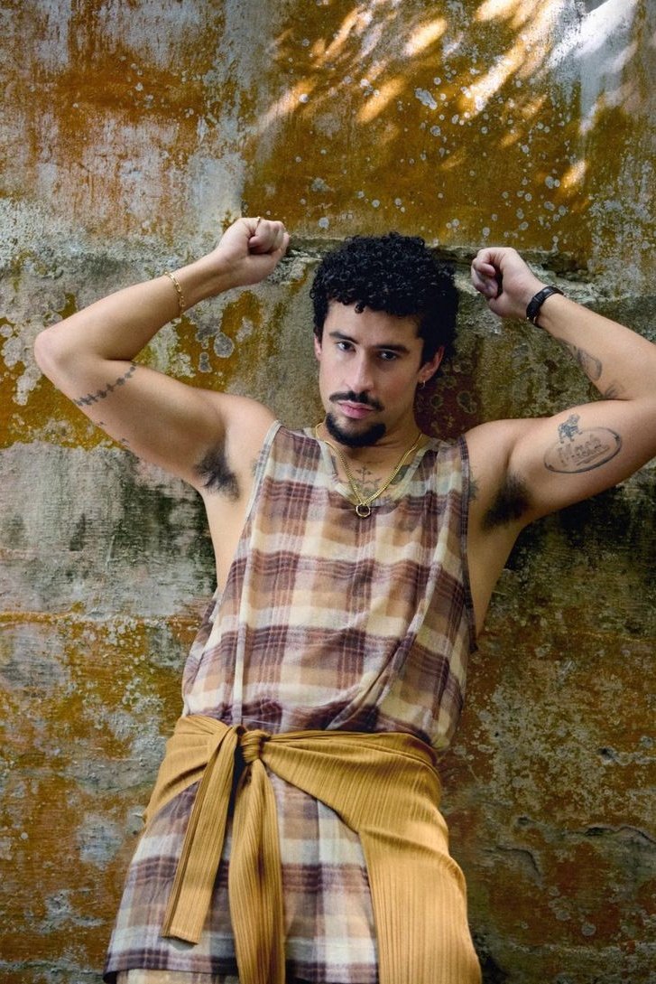 BAD BUNNY PICS tweet media