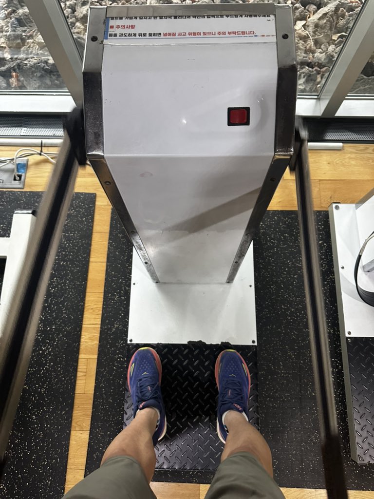 Teslider tweet media