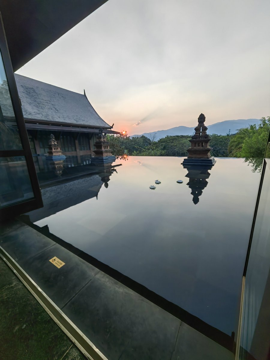 simon barrett tweet media