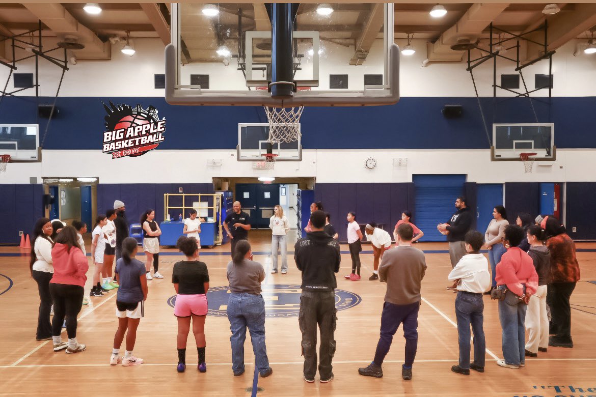 Big Apple Basketball tweet media